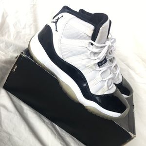 Air Jordan 11 Retro Concords